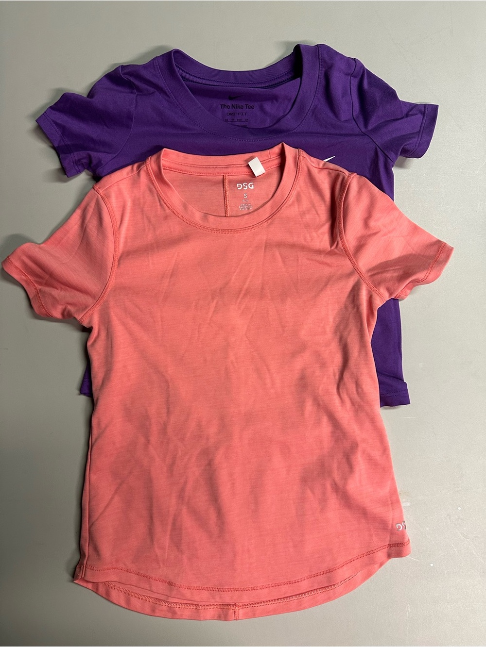 Nike Dri-FIT T-Shirt Purple Sz XS & DSG T-shirt Sz S